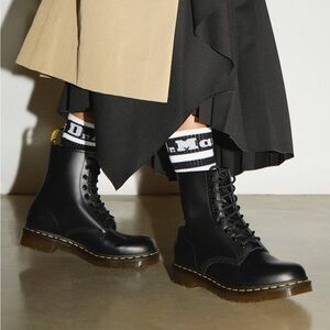 Doc Marten Smooth soft Leather Lace-Up boots